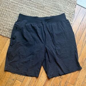 Lululemon Mens Pace Breaker Shorts 9” sz: XL Black
